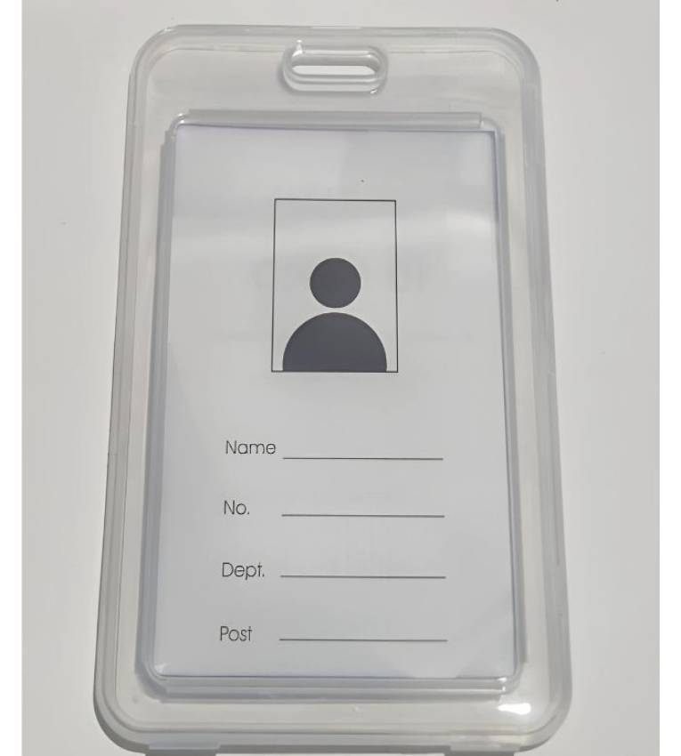 Porte-badge transparent en  plastique, idéal pour protéger vos cartes professionnelles et d'identification.